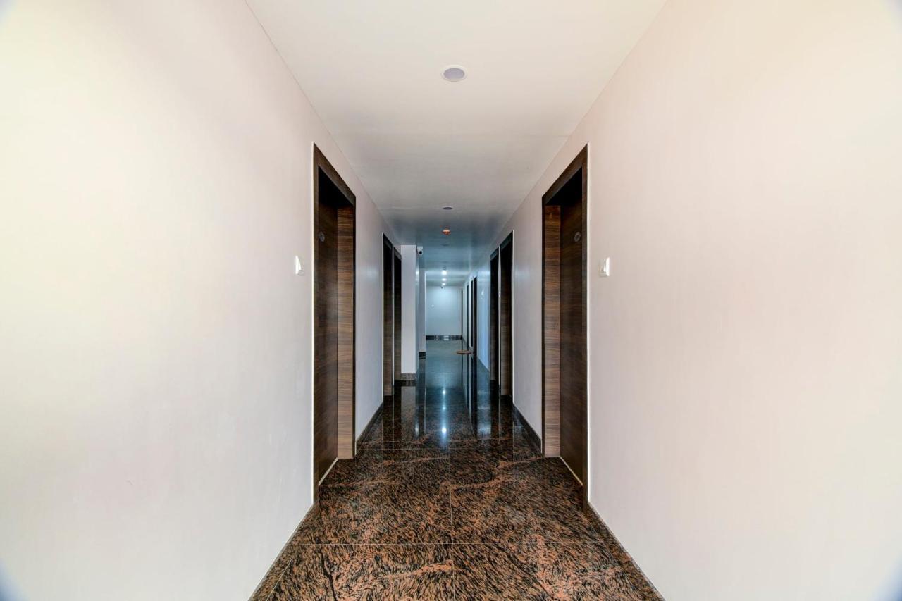 Collection O 73981 Imperial Inn Guwahati Bagian luar foto