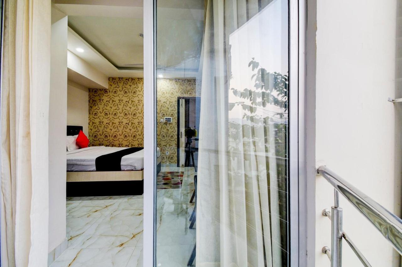 Collection O 73981 Imperial Inn Guwahati Bagian luar foto